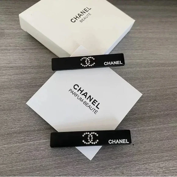 🌺New With Box Chanel Beauty Hair Clip Gift Set 2 Pcs Rare Item Black🌺 - Picture 3 of 13
